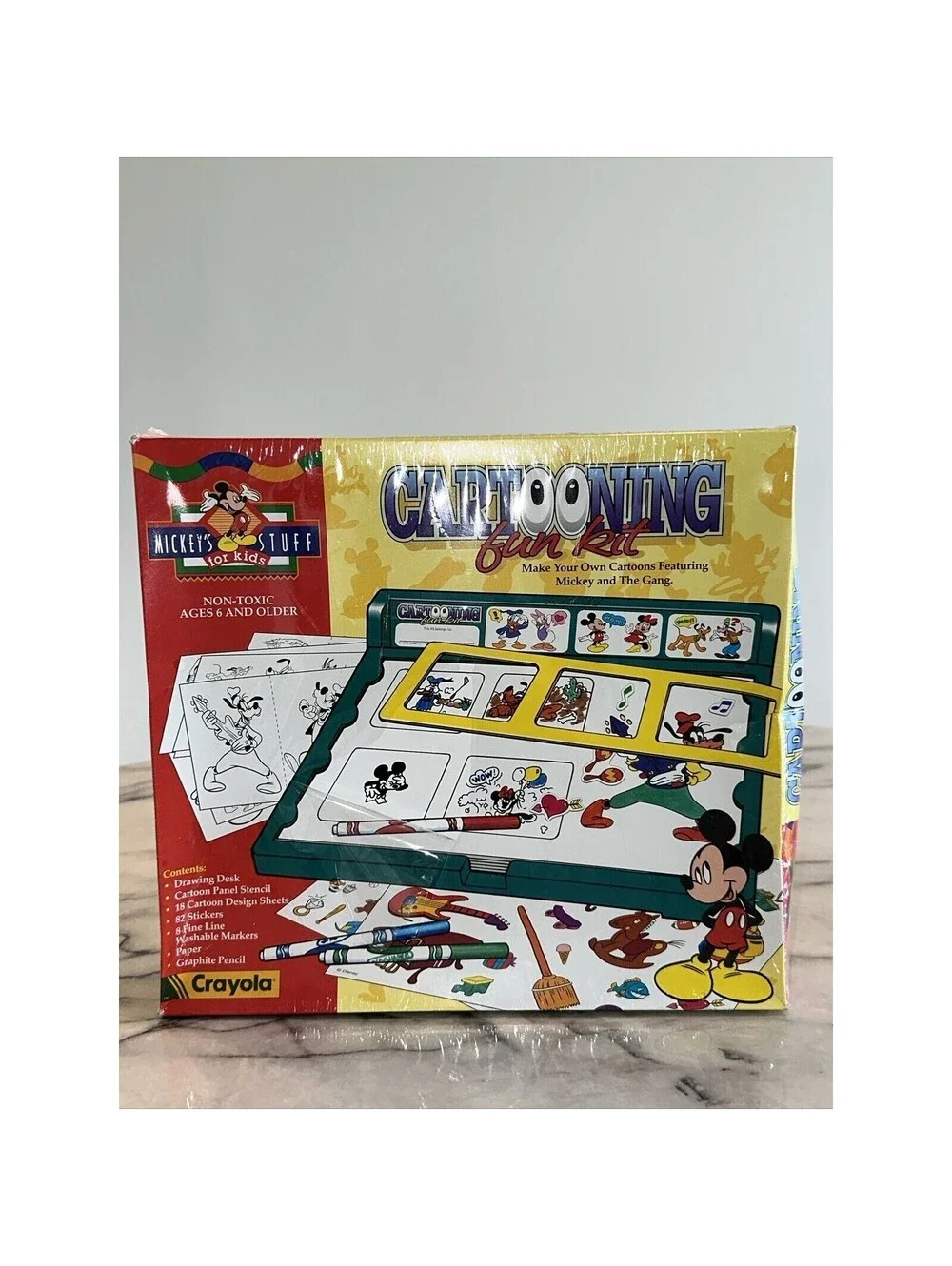 Disney vntg crayola